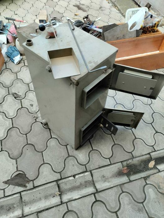 Котел твердотопливный