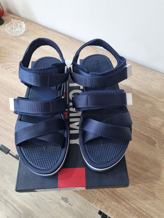 Tommy jeans сандалі.