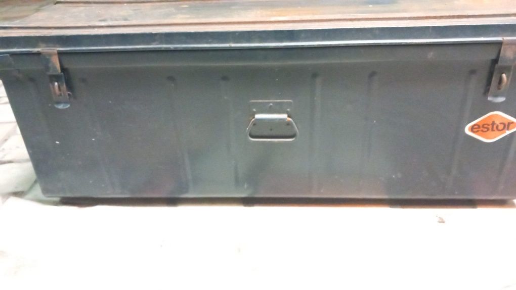 Mala antiga metal,baú de França 108x60x40 interior ótimo estado