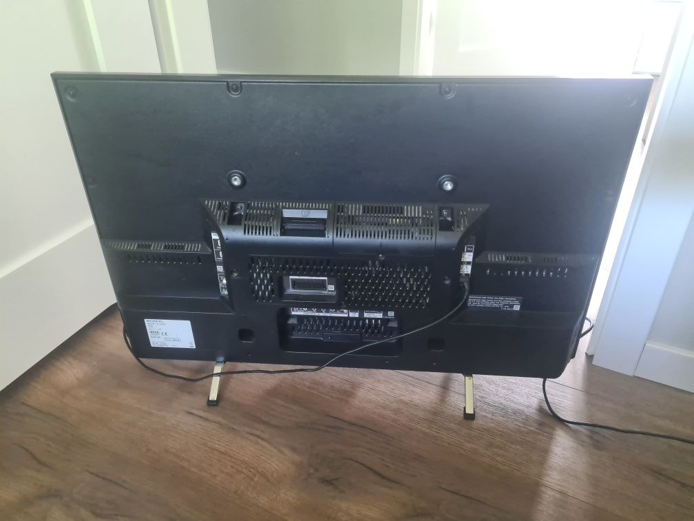 Sony KDL 32W655A z zasilaczem