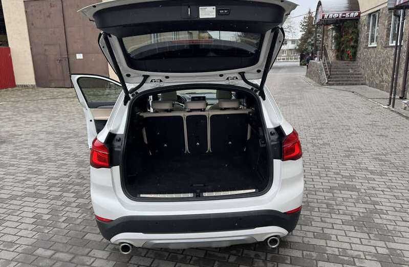 BMW X1 2021 G кузов