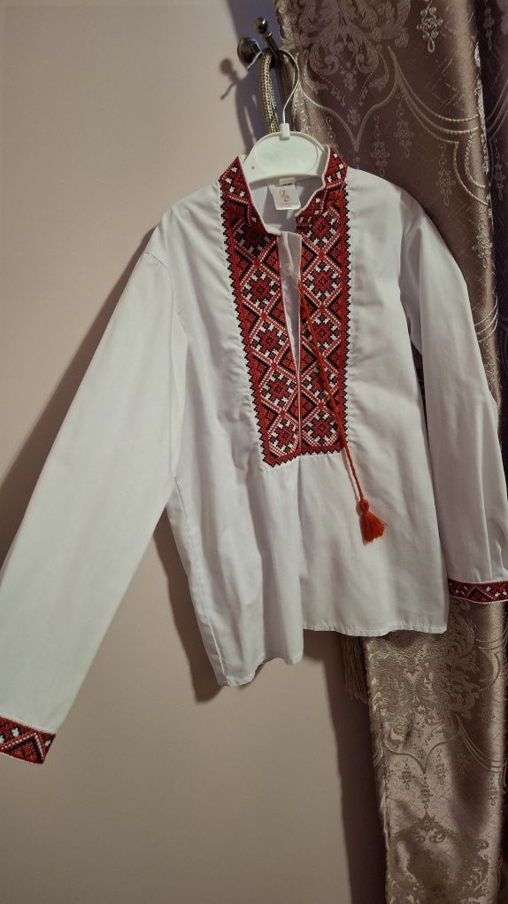 Вишита сорочка, вишиванка