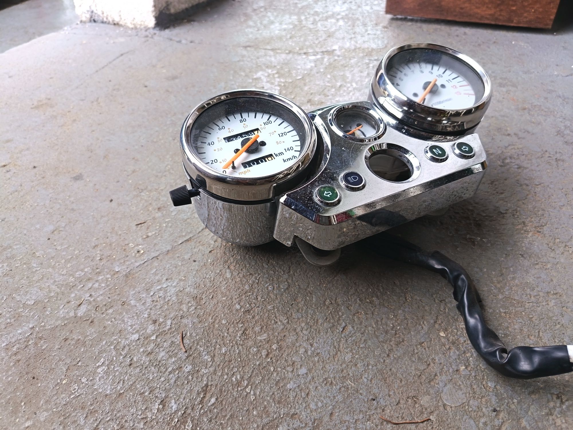 Hyosunga 125 zegary