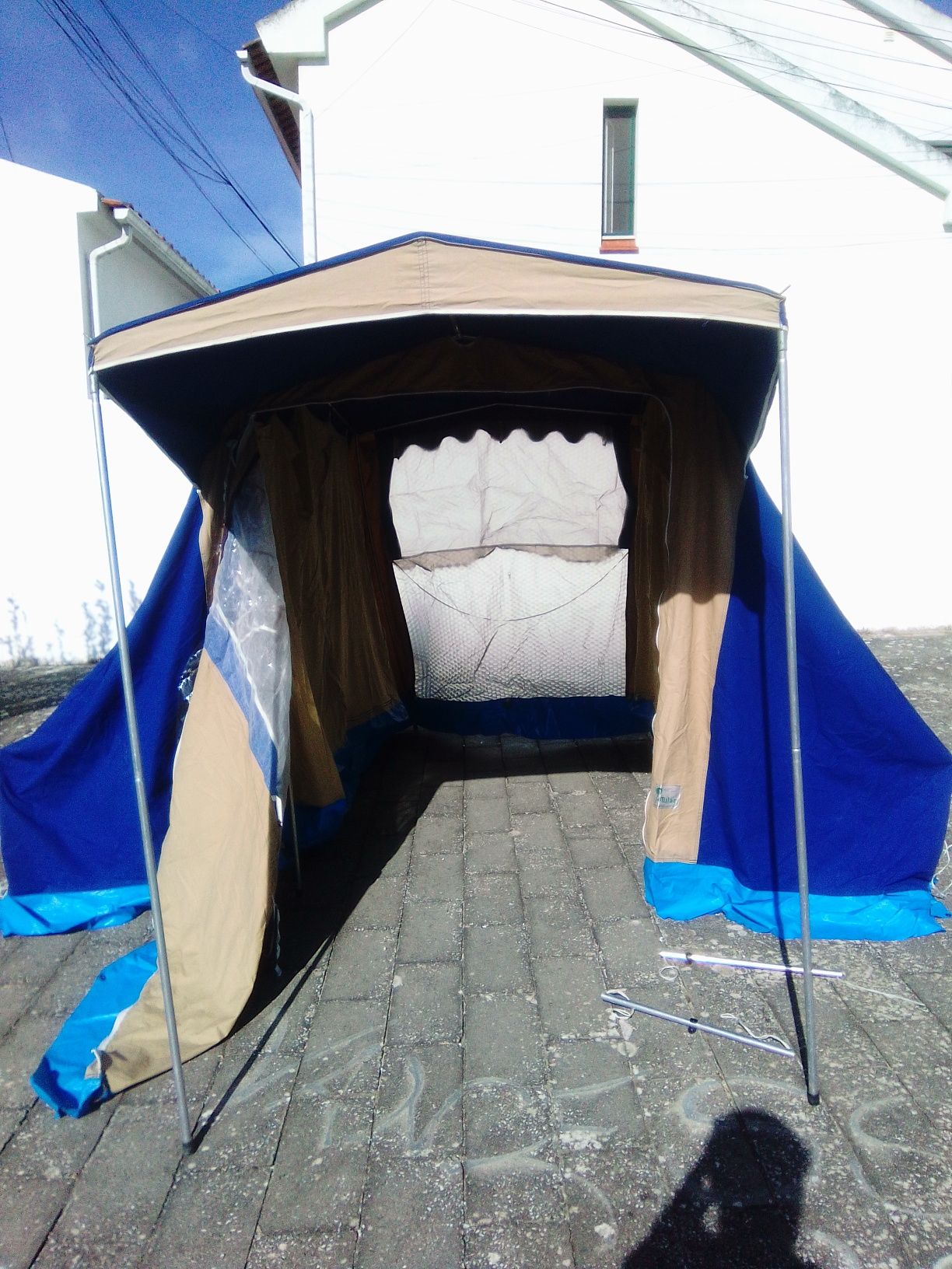 Tenda com dois quartos