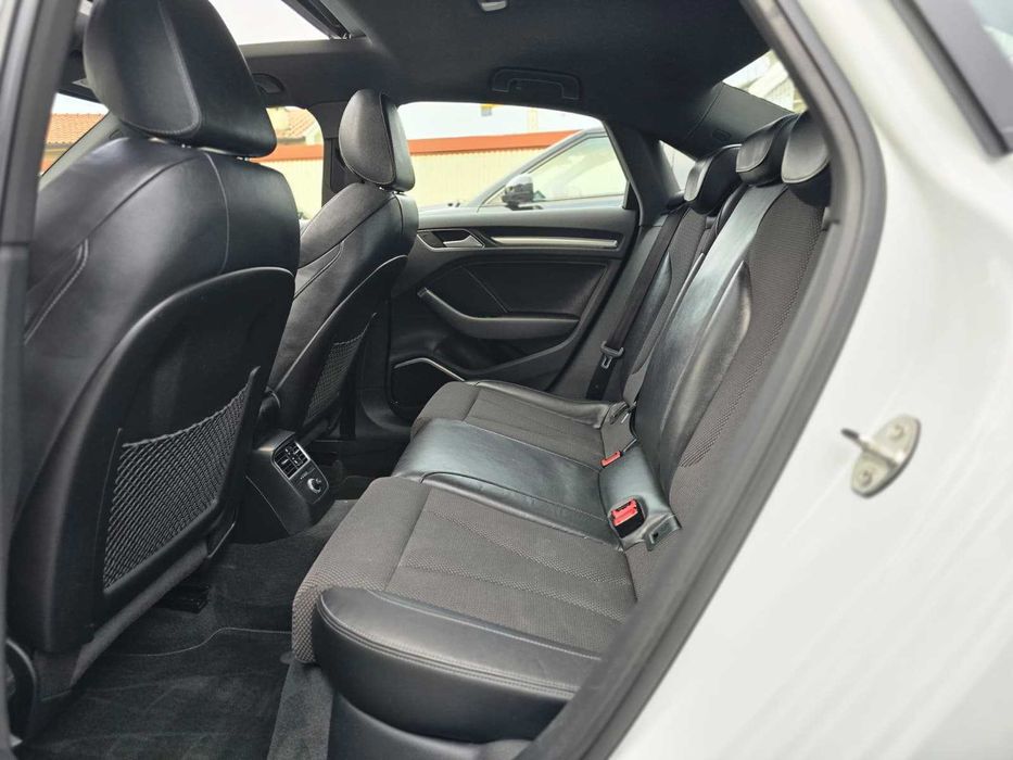 AUDI A3 LIMOUSINE FACELIFT S LINE PLUS 1.6TDI 110CV "LOOK RS3"