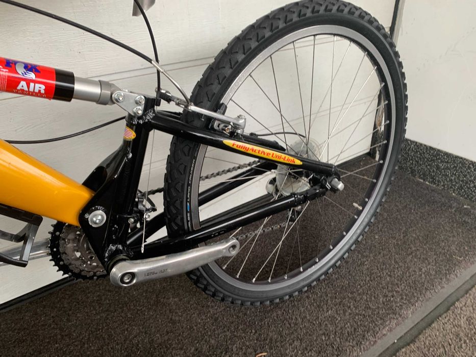 Rower Trek Y11 Carbon Shimano Deore XT Rock Shox Super Stan