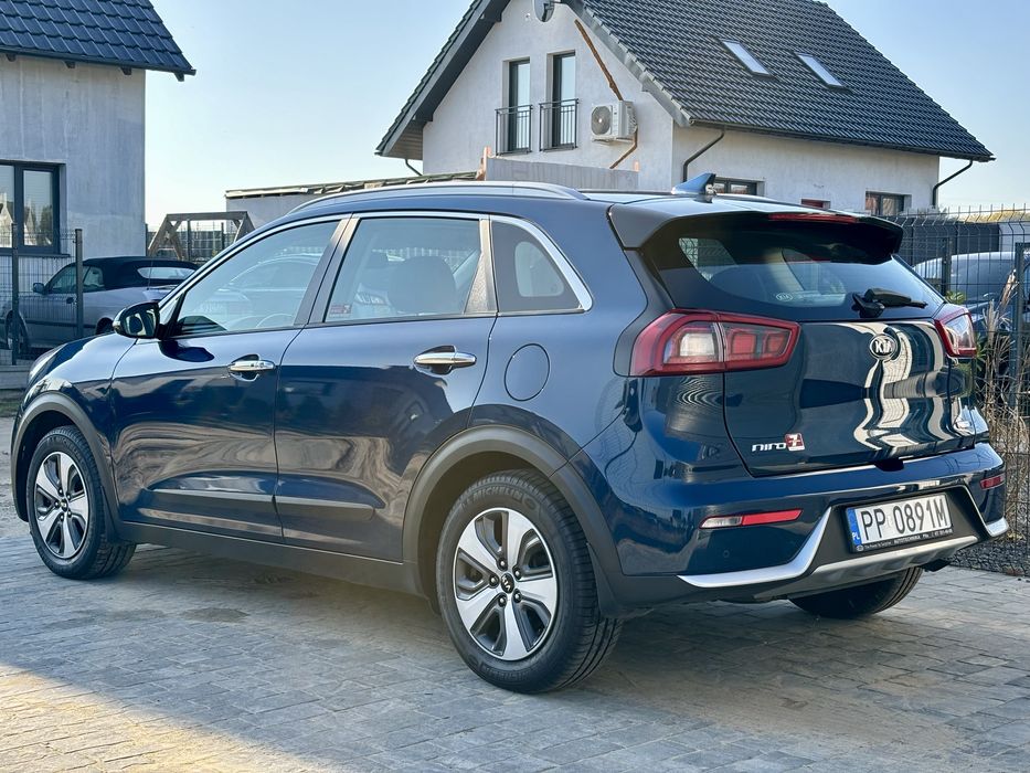 Kia Niro Hybrid 1.6 GDi 141 KM · 2019 · 83 000 km · ASO · Bezwypadkowa