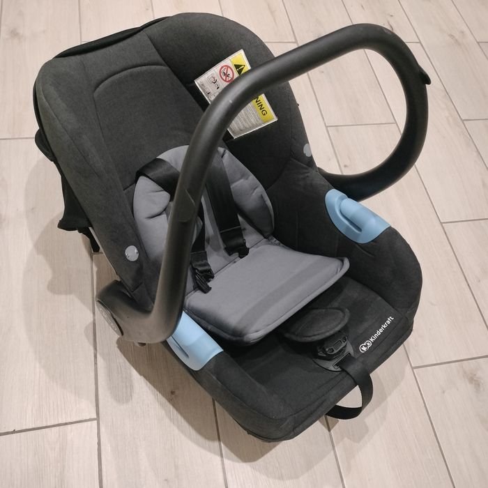 Продам автокресло