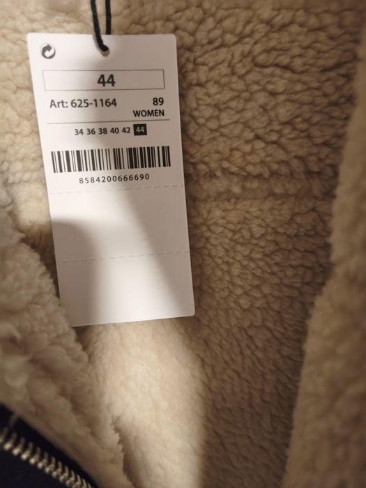 Kurtka z eco skóry ocieplana