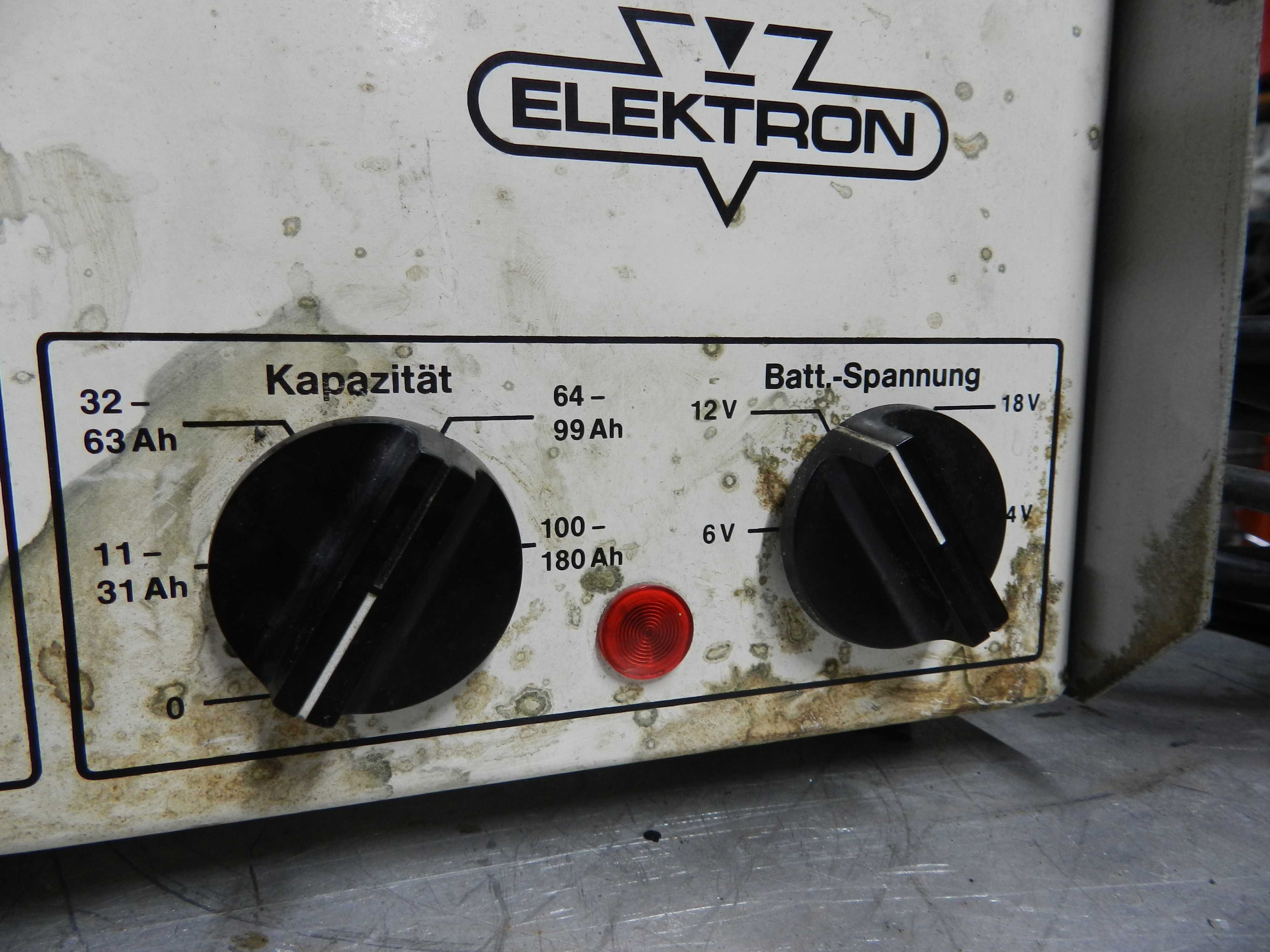 Prostownik Elektron WLG 4 z rozruchem 180 W