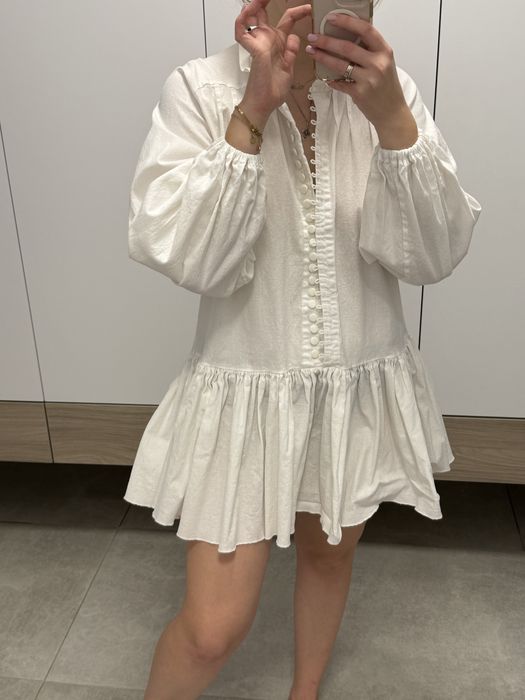 ivina сукня білого кольору