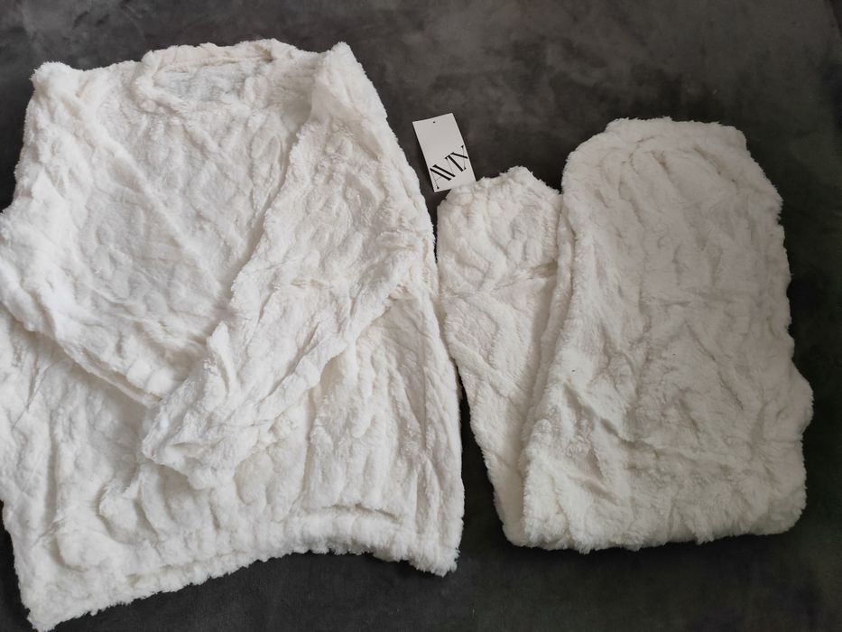 Śliczny, nowy, mięciutki, misiowy  komplet dresowy/piżama, xl/xxl