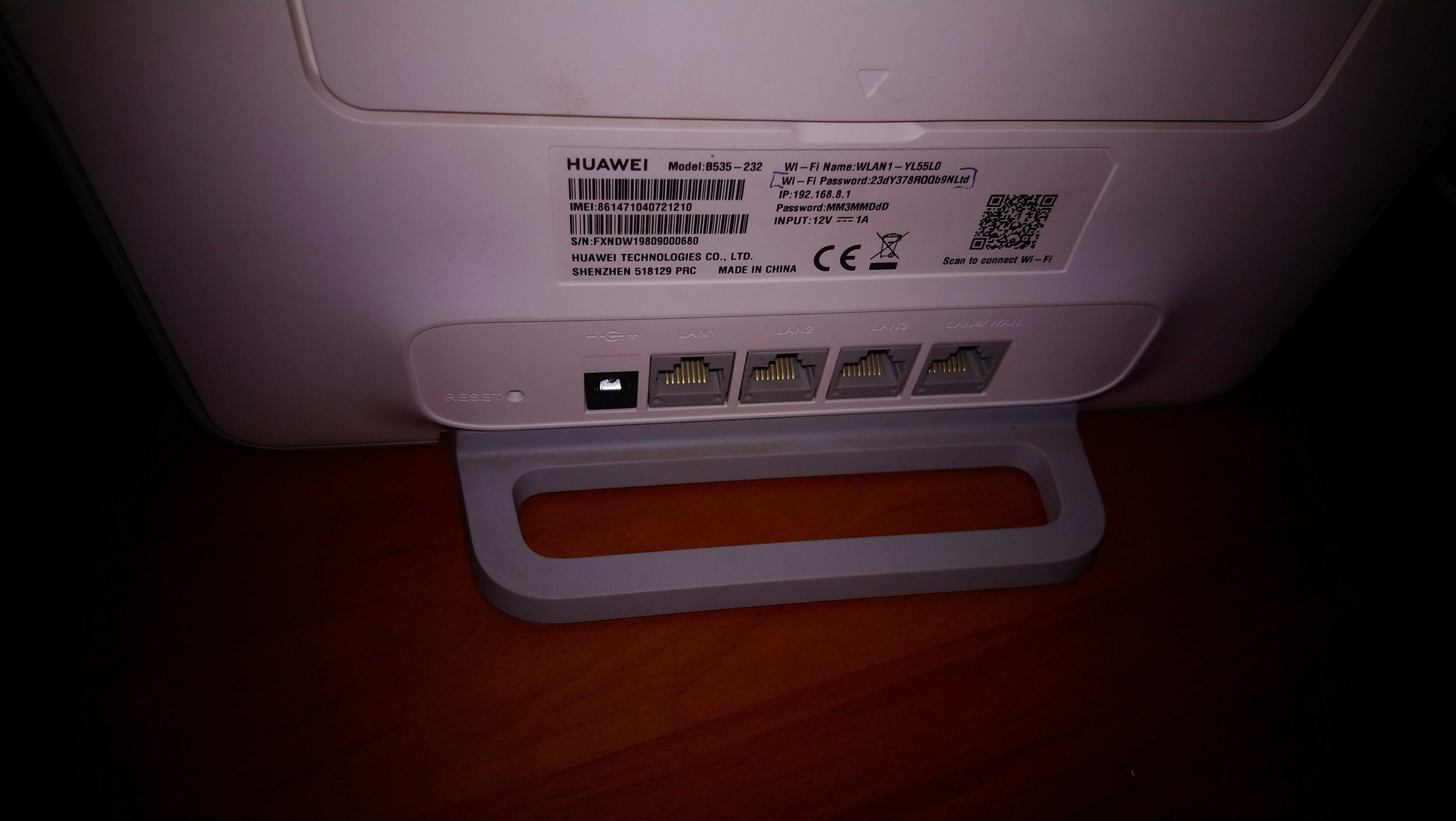 Router huawei model b535-232