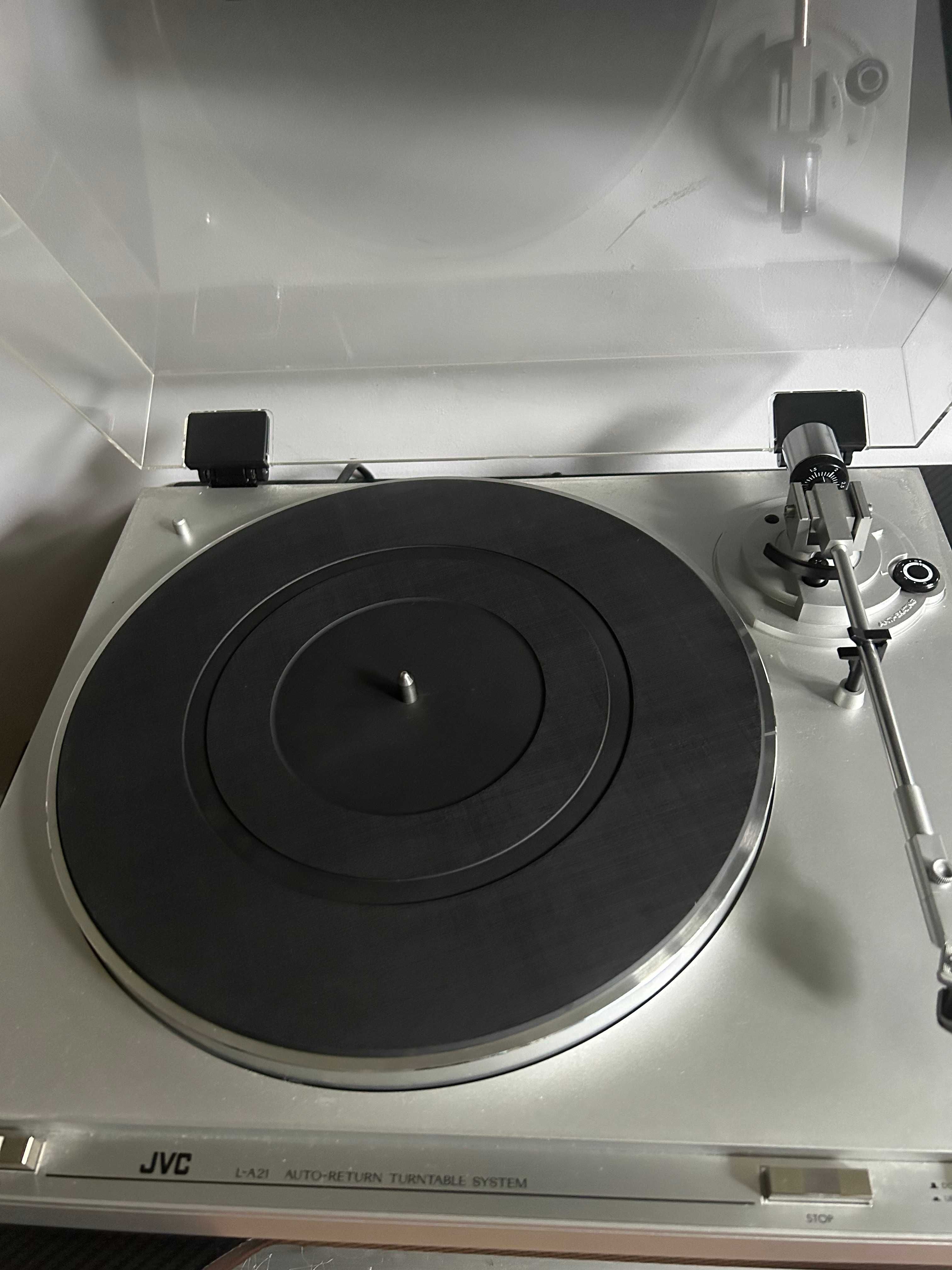 gramofon JVC L-A21