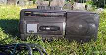 Japońskie radio i magnetofon TS 77 B.
