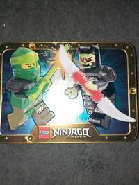 Lego Ninjago puszka z figurkami Lloyd vs Bone Warrior 112325