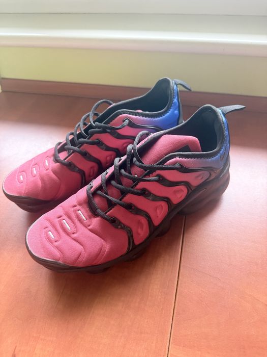 Nike Air Vapormax Plus, męskie, US 10 (EU 44, długość stopy ~27 cm).
