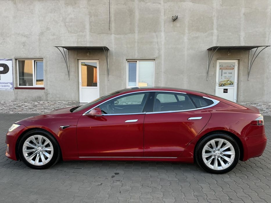 Tesla Model S 75D