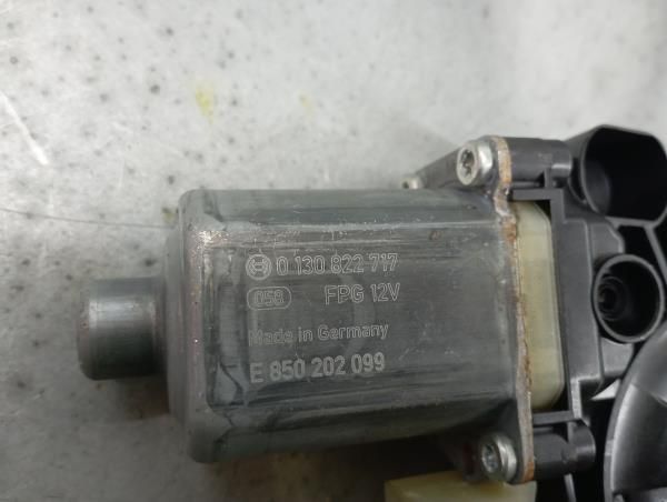 Elevador vidros frente esquerdo SKODA Karoq (NU7)