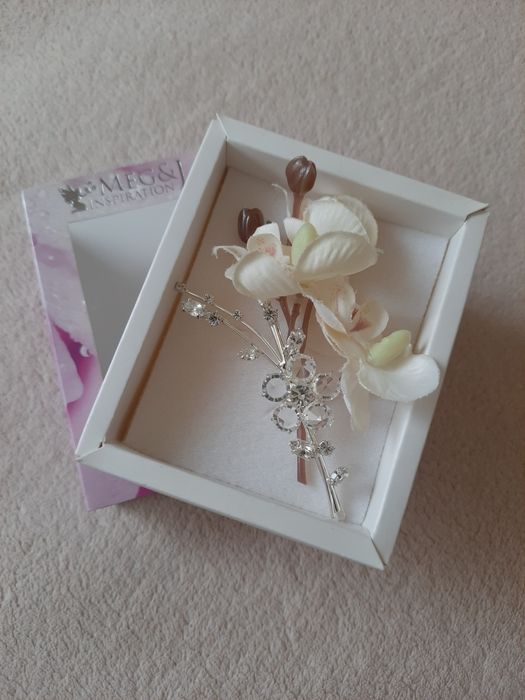 Spinka  kwiatek do włosów ozdoba - biżuteria ślubna