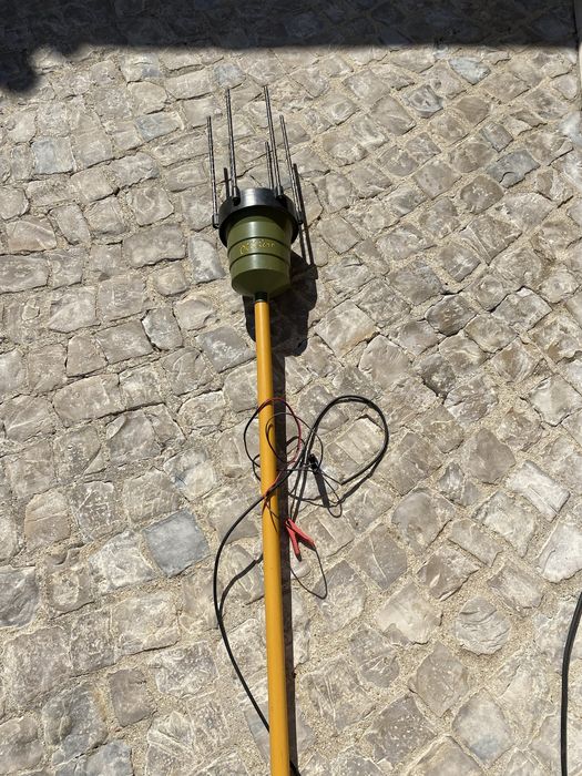 varejador de azeitona a funcionar marca oliviero para desocupar