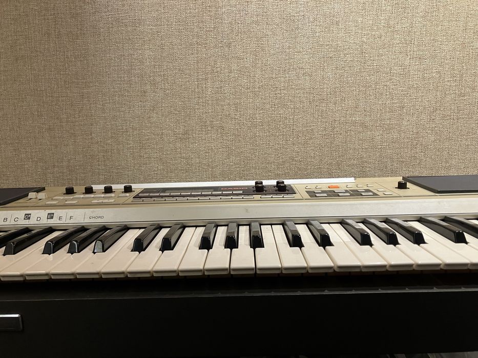 Teclado Casiotone CT-7000