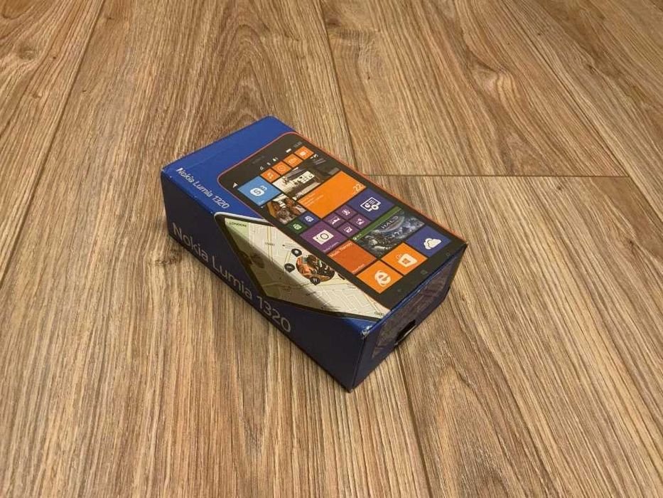 pudełko na NOKIA Lumia 1320