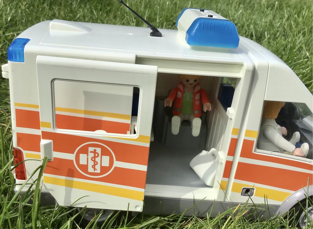 Playmobil karetka/ambulans