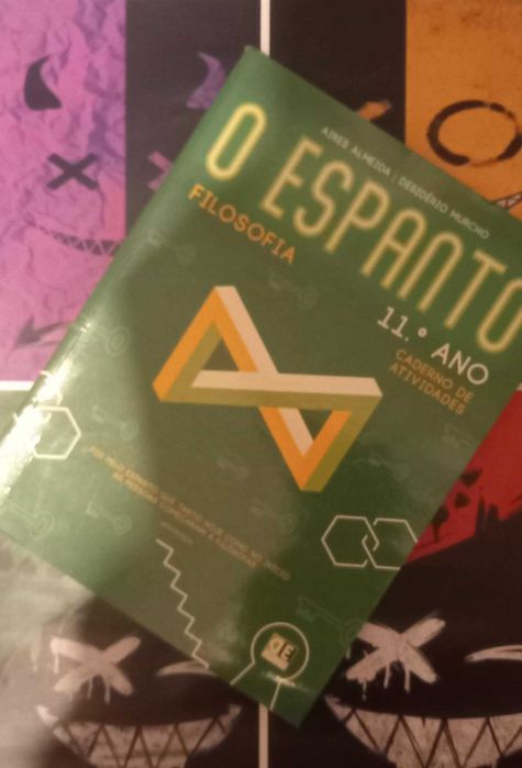 Livro escolar 11º ano Filosofia caderno de atividades