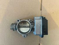 Przepustnica Peugeot 407 1,8B 408,239,827 001Z