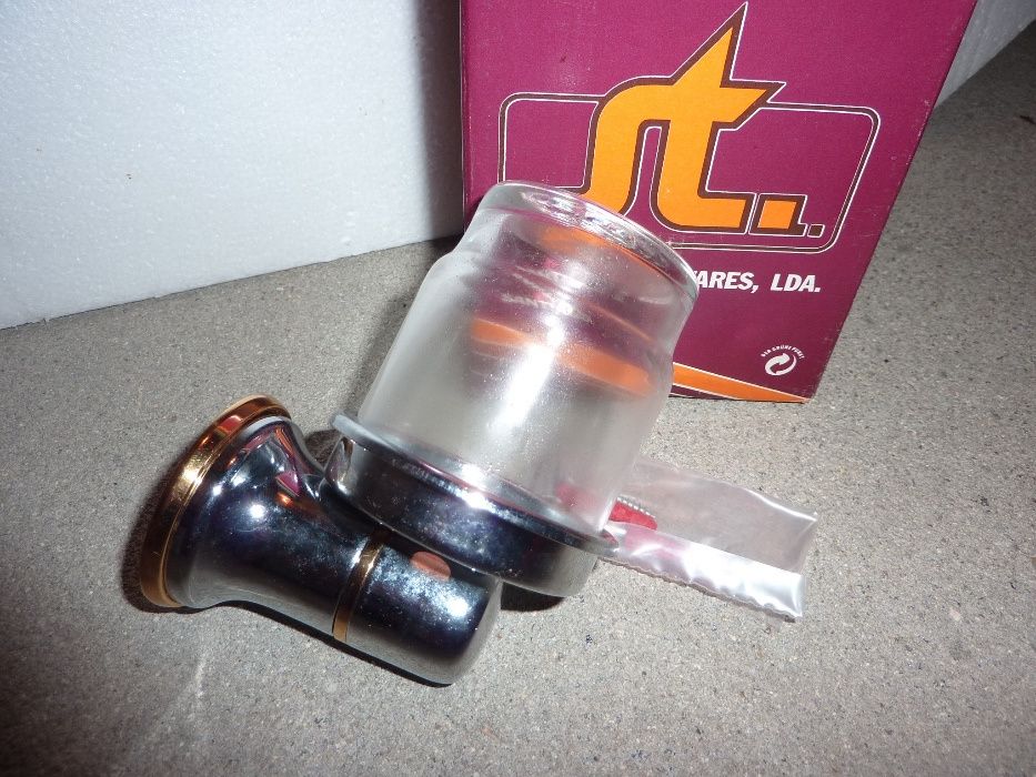 Suporte de WC com copo de lavar dentes