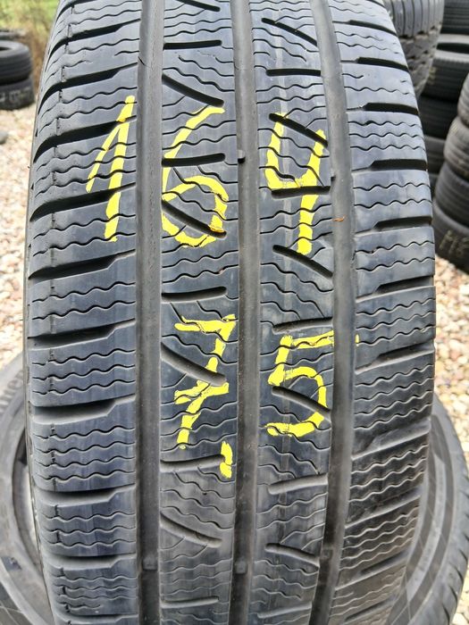 Opona używana 215/70R15C Pirelli Carrier Winter 1szt.