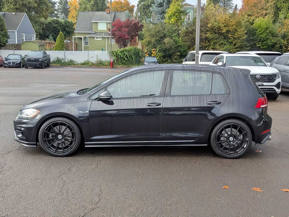 Volkswagen Golf R      2019