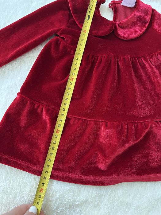 Святкова сукня для маленької принцеси