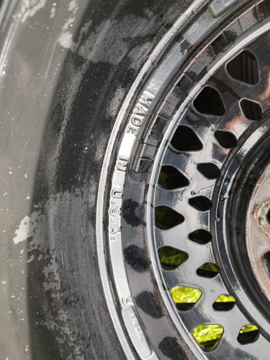 Koła Jeep Grand Cherokee Yokohama BluEarth Winter 265/70R15