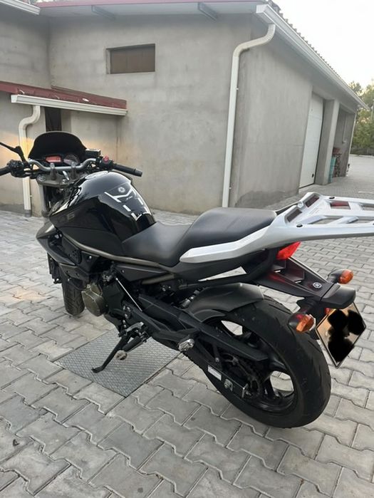 Yamahaa xj6 2010