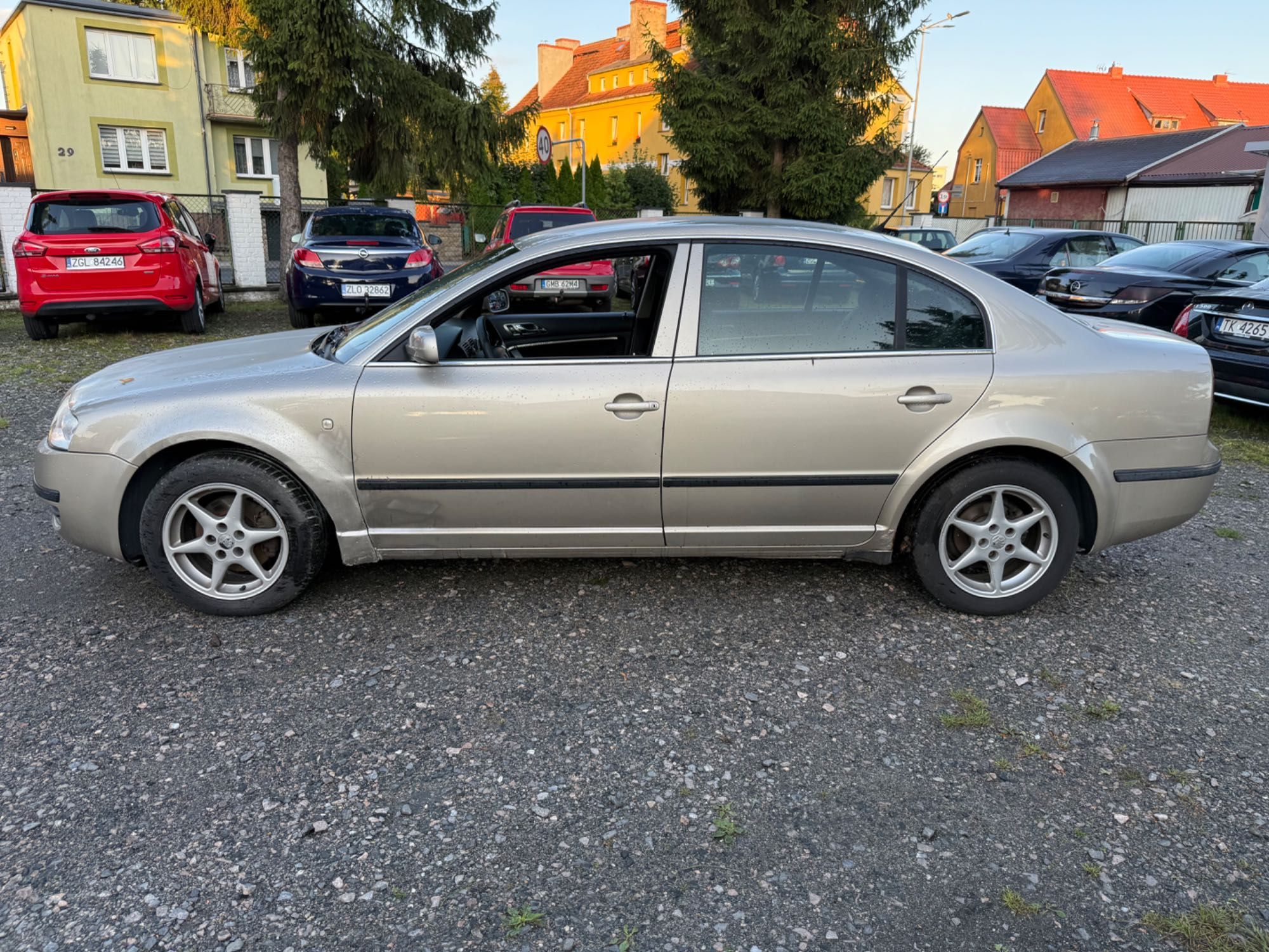 Skoda superb 2.0 TDI Navi/klima