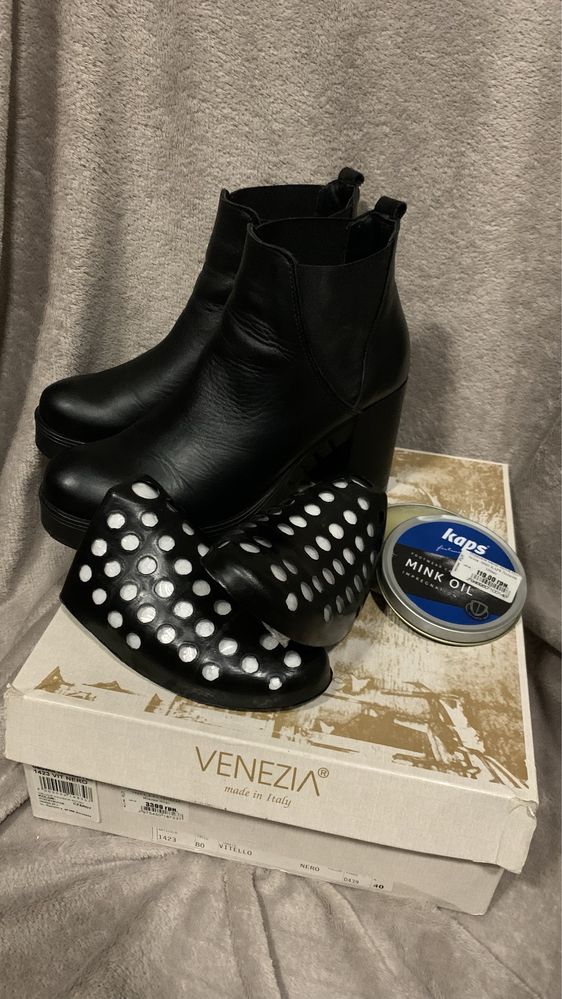 Damskie skórzane buty na obcasie