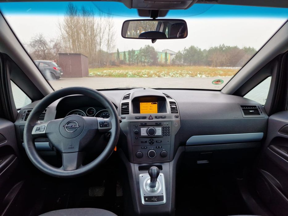 Opel Zafira 1.8i Automat 7osobowa zadbane zarejestrowane