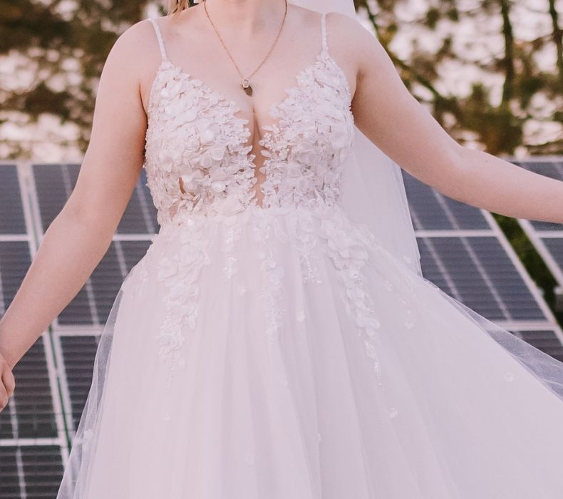 Suknia ślubna kwiaty 3D