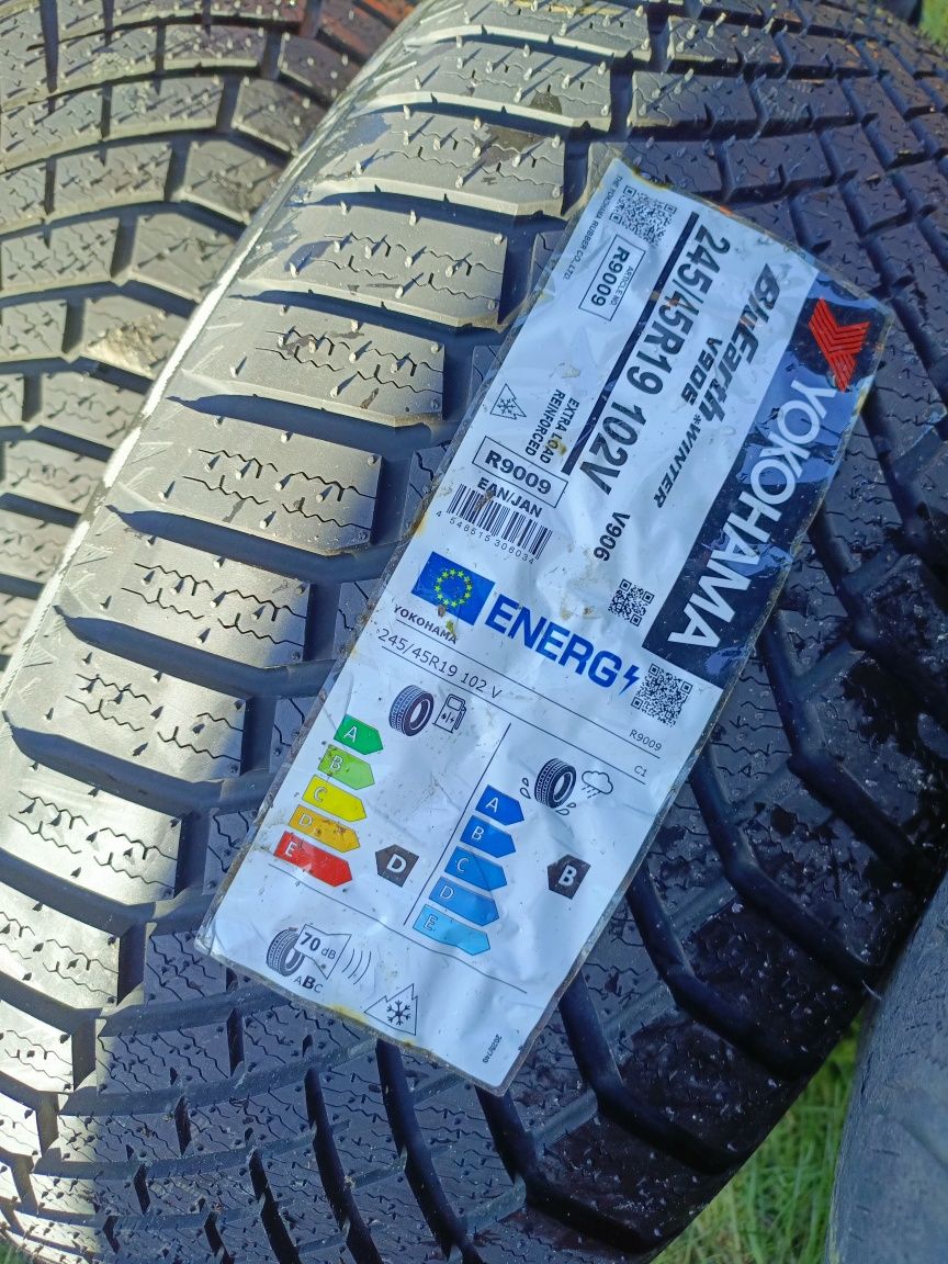 Nowe opony zimowe 245/45/19 yokohama 2024r