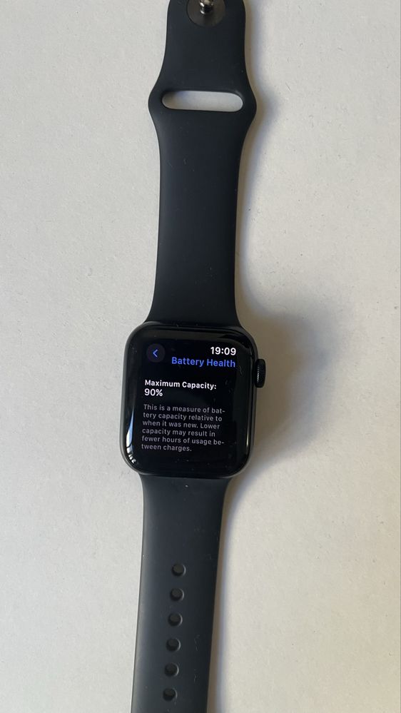 Apple Watch SE 2 (2ª geração) – 40 mm, GPS + Cellular, Cor Preto