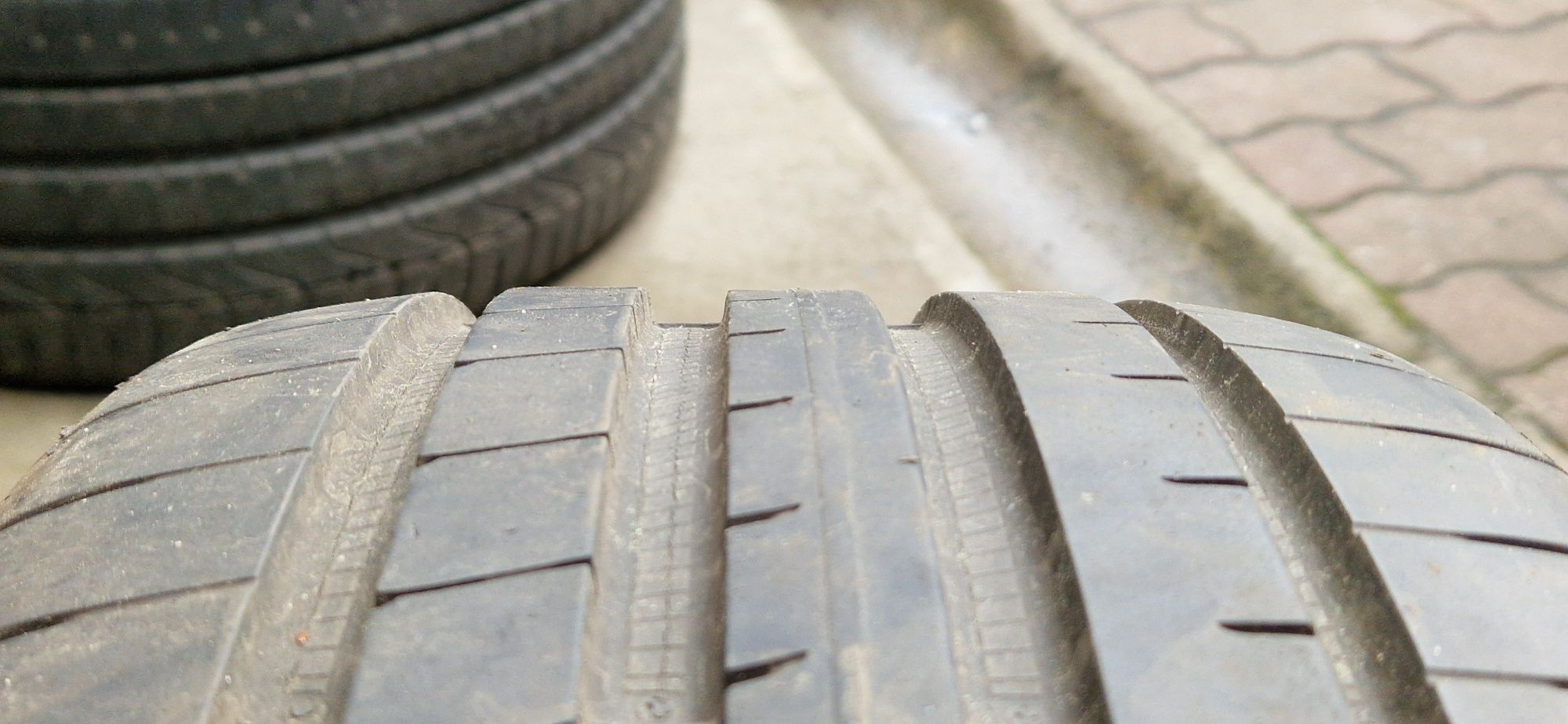 225/45 R17 91Y Goodyear eagle F1 asymetric 3 rim protector 7mm 2016r