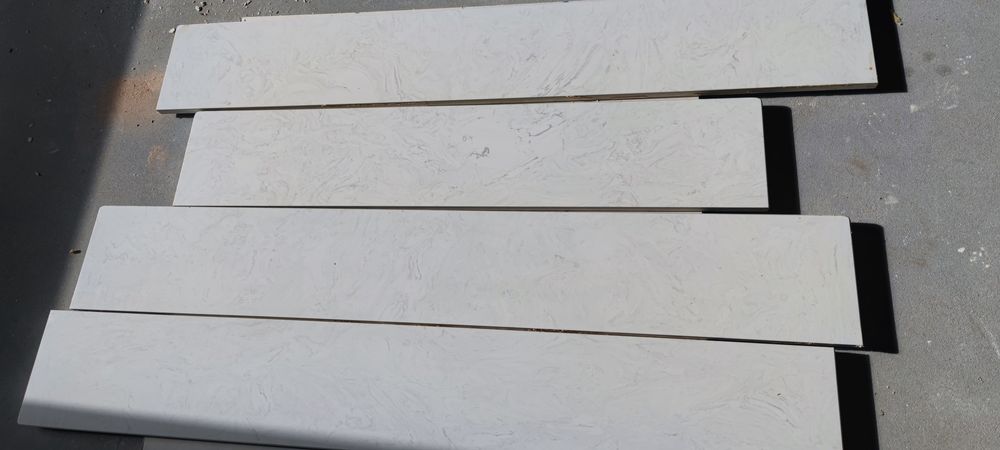 Parapety z konglomeratu