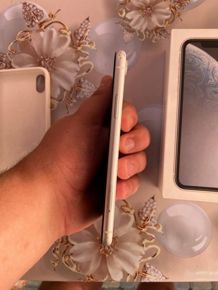 Iphone XR 64 GB состяние 8/10