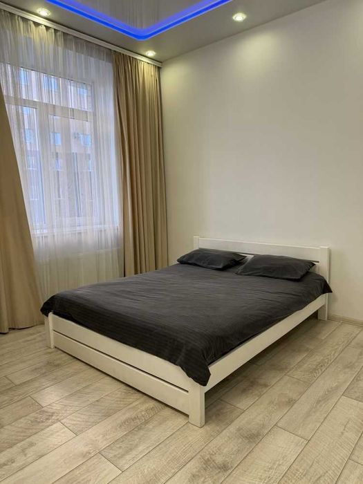 Продаж 1-кімнатної квартири в ЖК "Статус Парк"