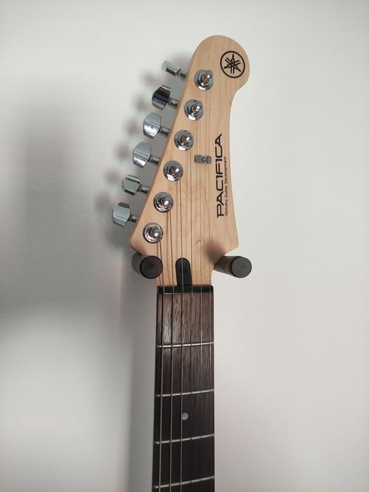 Guitarra elétrica Yamaha Pacífica