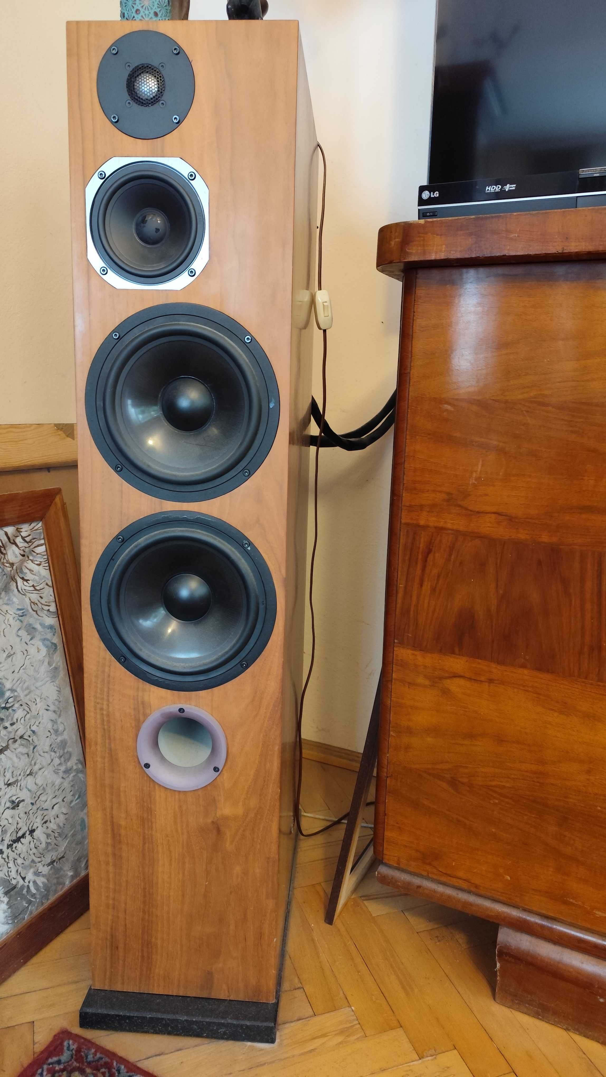 Harpia Acoustics Amstaff