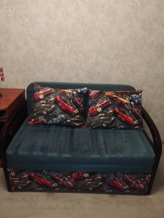 Продам диван 120м