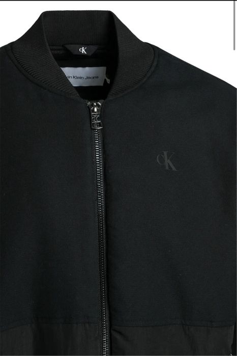 Бомбер, куртка  calvin klein jeans